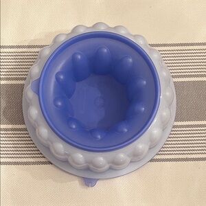Vintage Tupperware Jello Ring Mold Blue and White